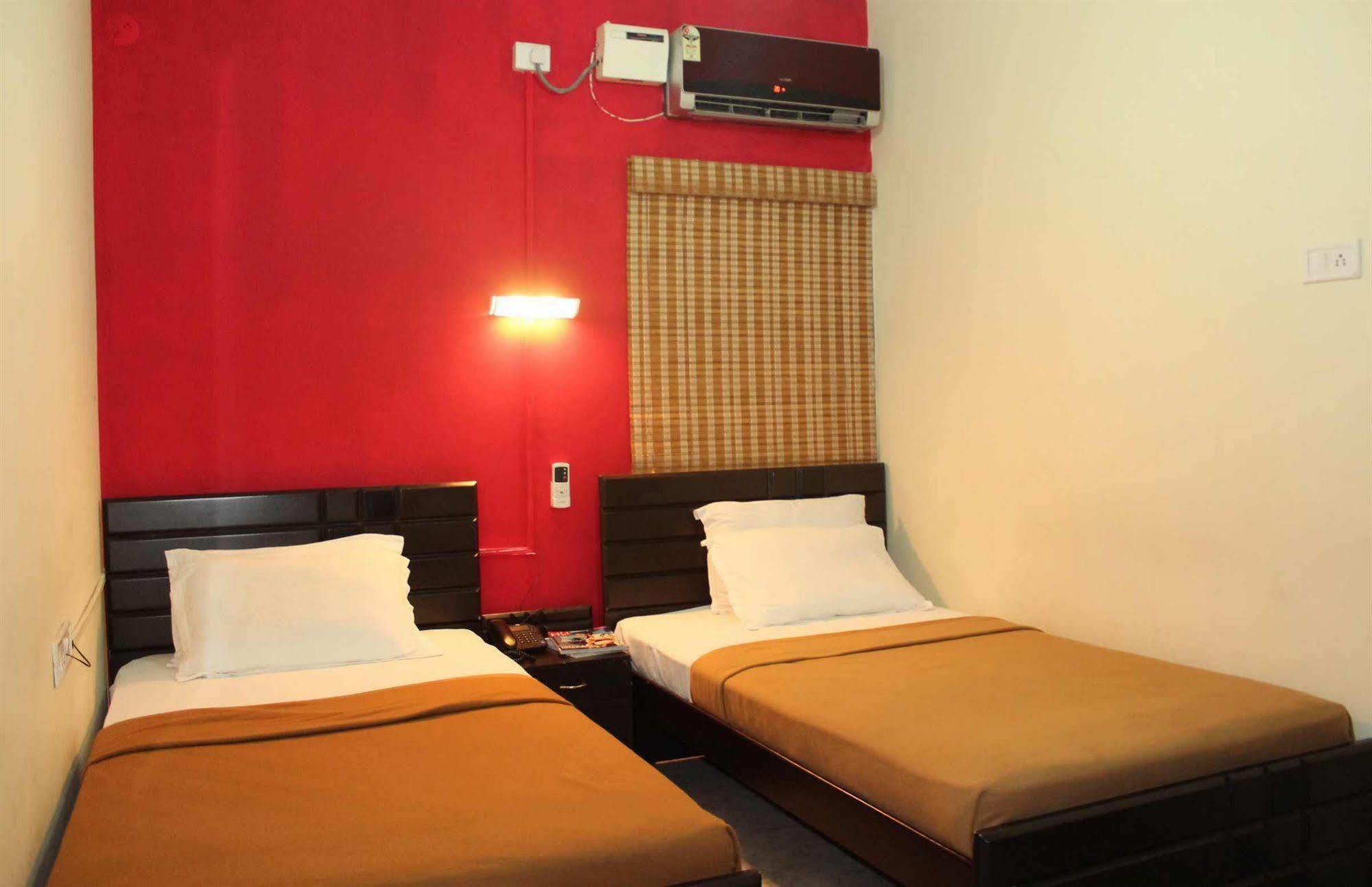 The New Casablanca Boutique Hotel Bengaluru Kültér fotó